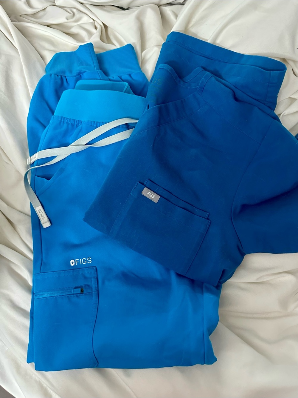 Figs limited edition blue color scrub set joggers M/T and XS top